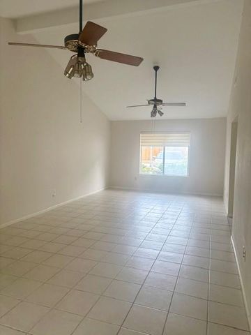 2023 Westlake Road, Houston, TX 77062