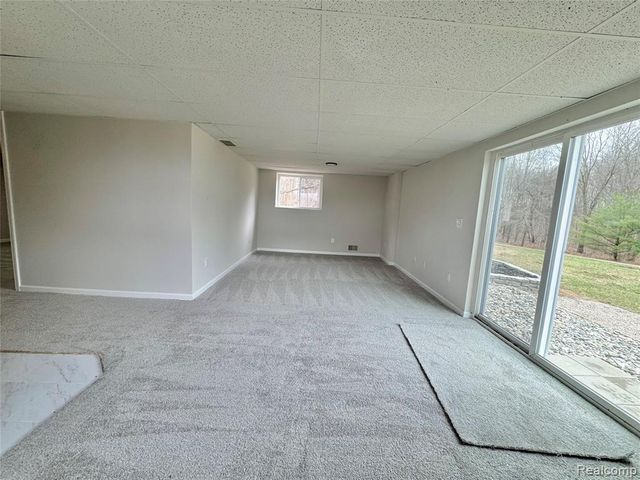 4300 Center Road, Linden, MI 48451