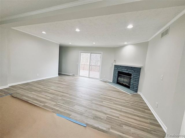 4300 Center Road, Linden, MI 48451