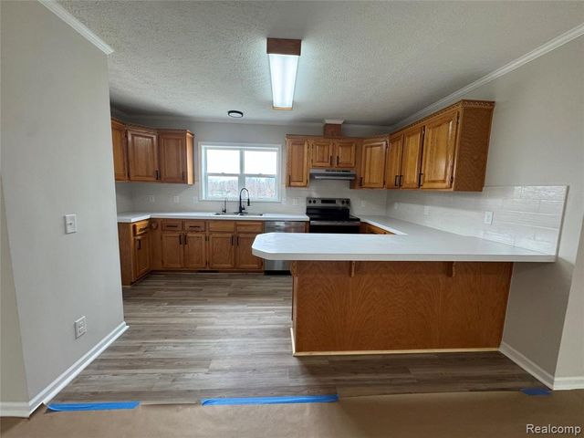4300 Center Road, Linden, MI 48451