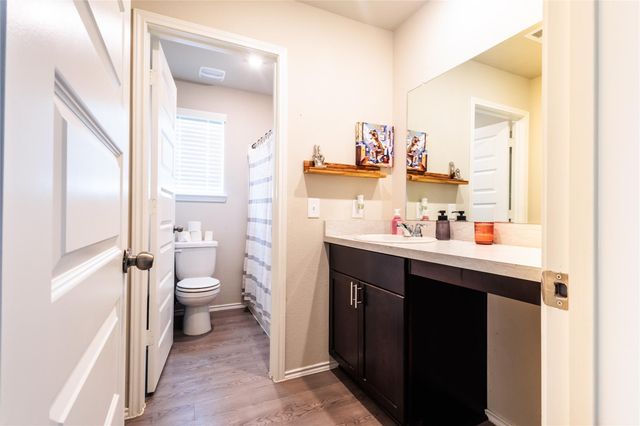 10805 Bird Of Paradise Ln Lane, Houston, TX 77016