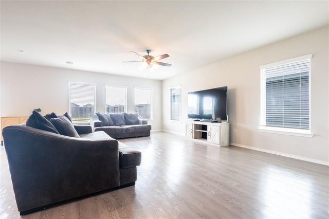 10805 Bird Of Paradise Ln Lane, Houston, TX 77016