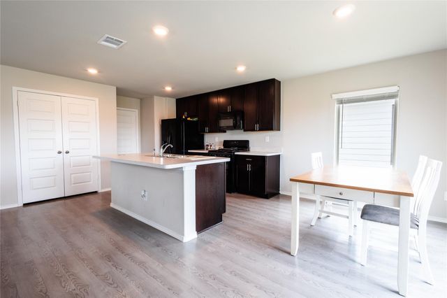10805 Bird Of Paradise Ln Lane, Houston, TX 77016