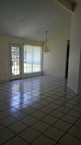 7830 Tejas Street, Baytown, TX 77521