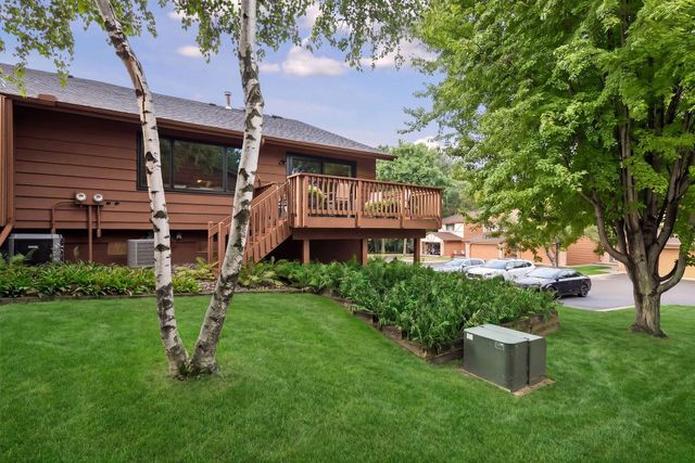 6941 Edenvale Boulevard, Eden Prairie, MN 55346