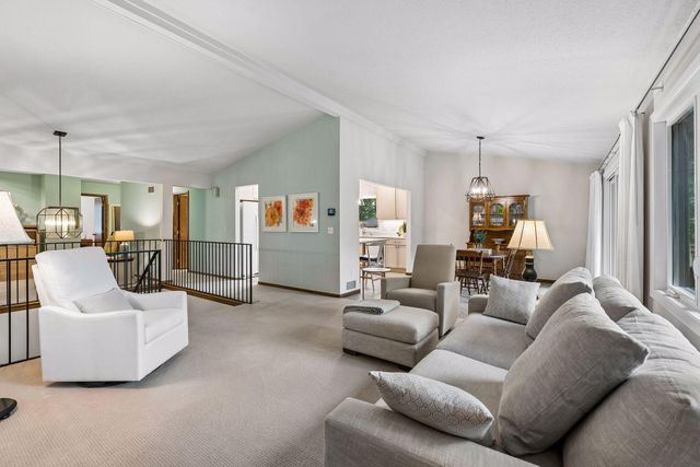 6941 Edenvale Boulevard, Eden Prairie, MN 55346