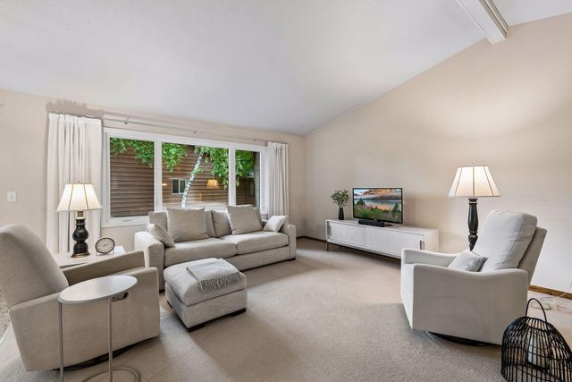 6941 Edenvale Boulevard, Eden Prairie, MN 55346
