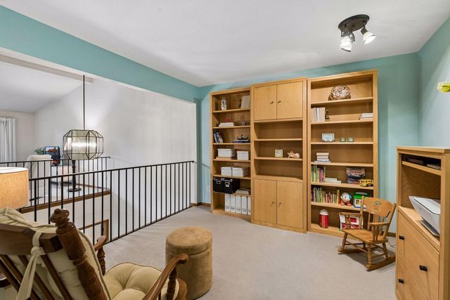 6941 Edenvale Boulevard, Eden Prairie, MN 55346