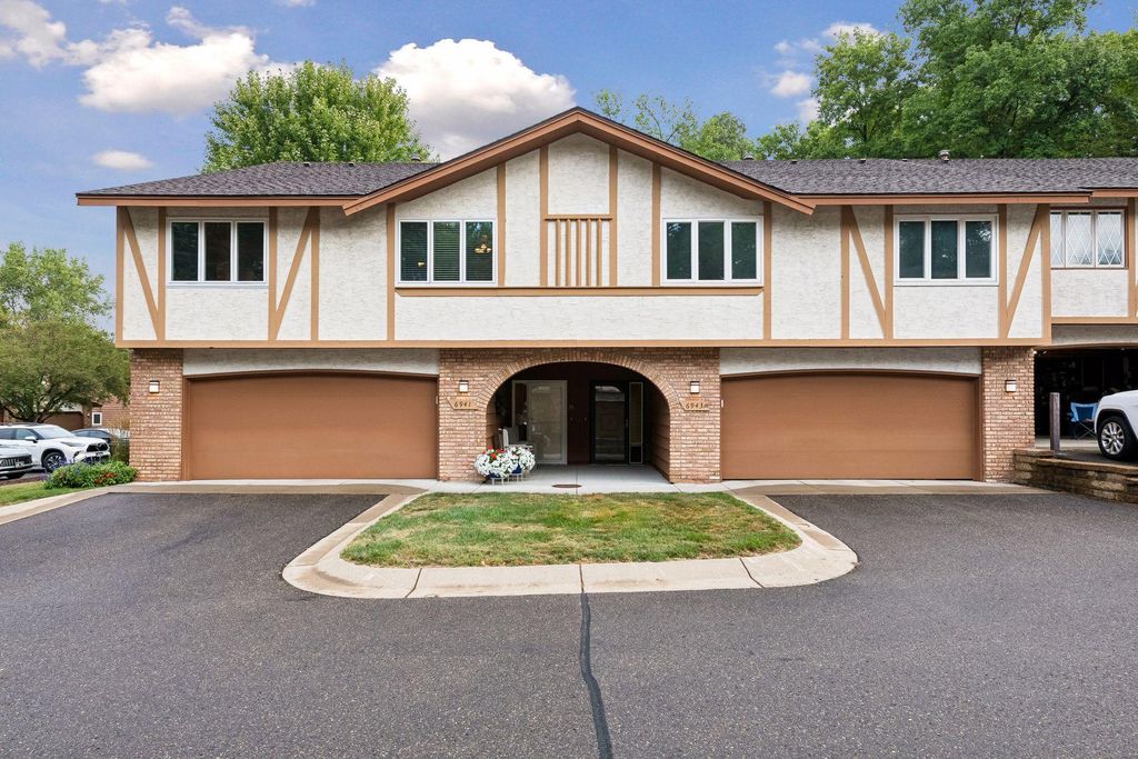 6941 Edenvale Boulevard, Eden Prairie, MN 55346 — photo 2