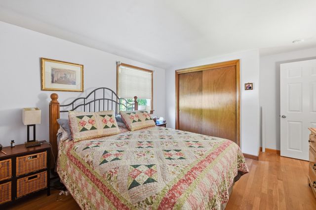 137 Parker Rd, Lancaster, MA 01523