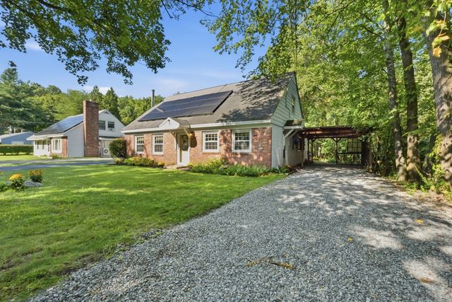 137 Parker Rd, Lancaster, MA 01523