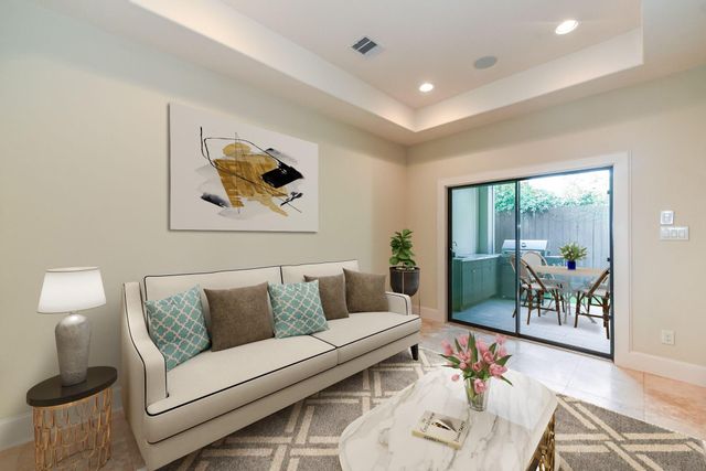 2048 W Main Street, Houston, TX 77098