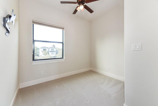 2048 W Main Street, Houston, TX 77098