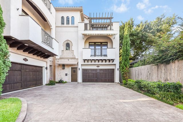 2048 W Main Street, Houston, TX 77098