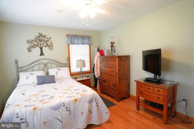 245 MONTCLAIR RD, Gettysburg, PA 17325