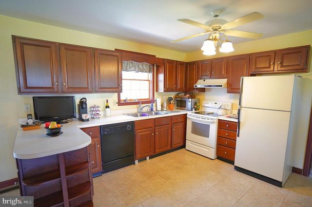 245 MONTCLAIR RD, Gettysburg, PA 17325