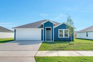 571 Riggs Street, Prairie Grove, AR 72753