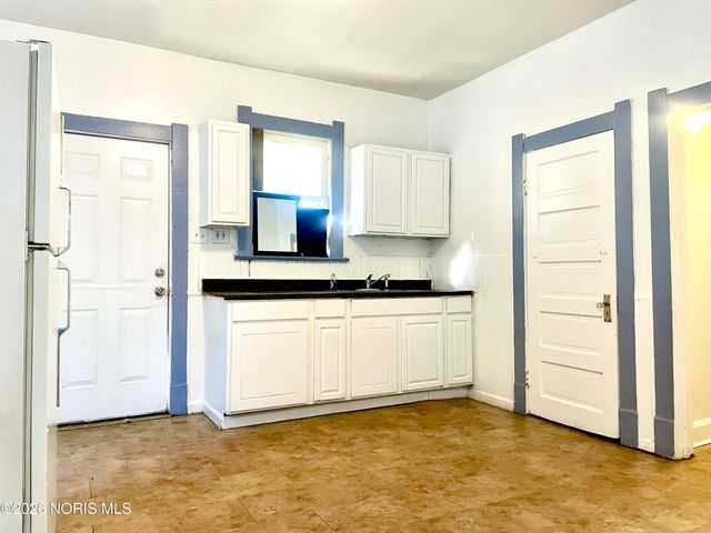 1133 N Blum Street, Toledo, OH 43607