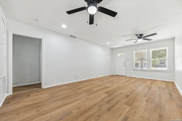 369 Babcock, San Antonio, TX 78201