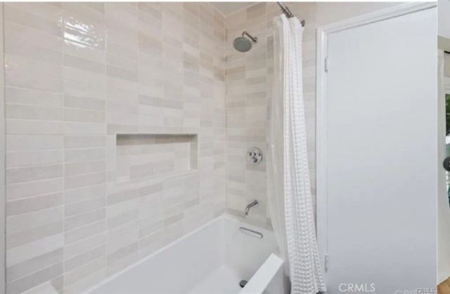 7002 Forbes Avenue, Lake Balboa, CA 91406