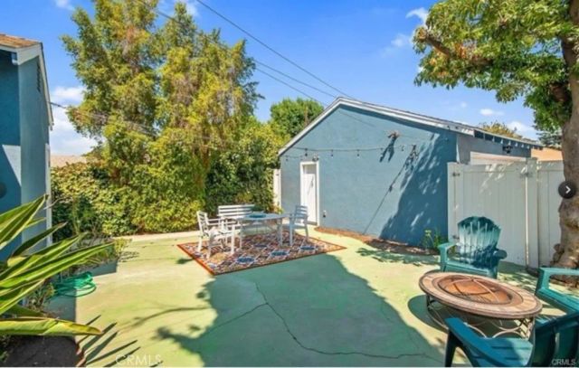 7002 Forbes Avenue, Lake Balboa, CA 91406