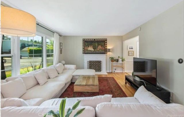 7002 Forbes Avenue, Lake Balboa, CA 91406