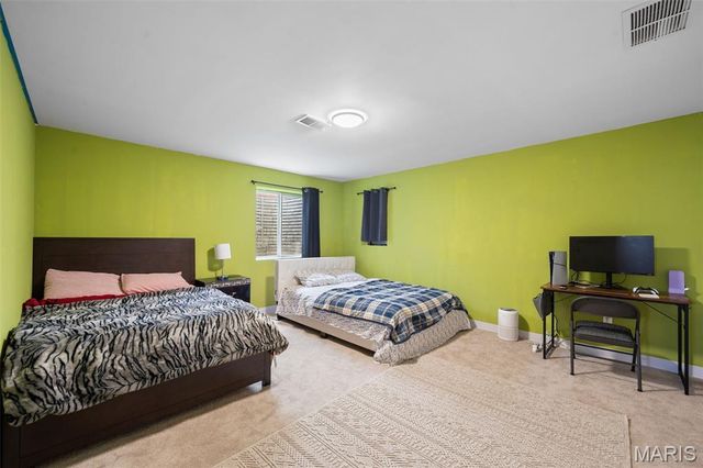 1711 Rivercroft Drive, St Paul, MO 63366
