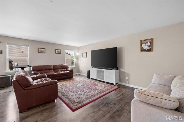 1711 Rivercroft Drive, St Paul, MO 63366