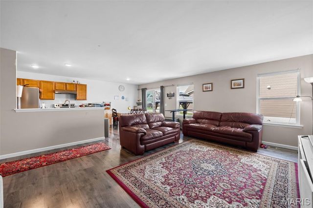 1711 Rivercroft Drive, St Paul, MO 63366