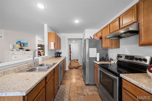 1711 Rivercroft Drive, St Paul, MO 63366