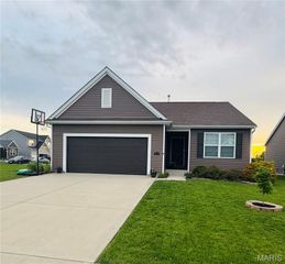 1711 Rivercroft Drive, St Paul, MO 63366