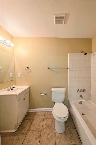 186 S Red Oak Way, Temple, GA 30179