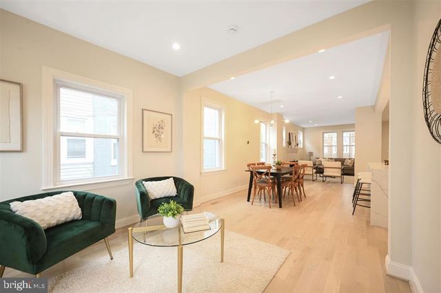 512 PEABODY ST NW, Washington, DC 20011