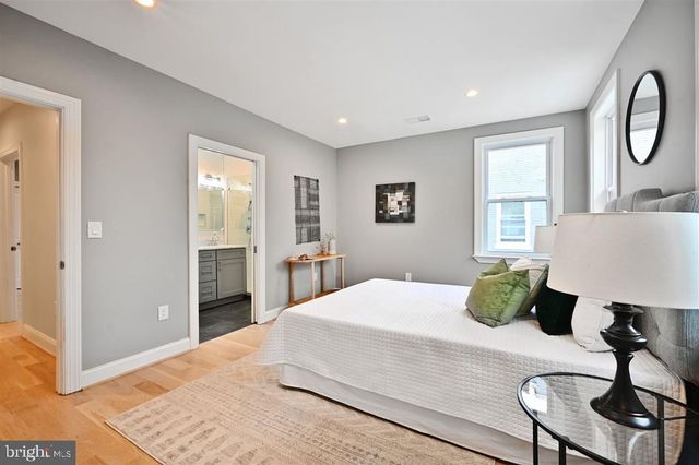 512 PEABODY ST NW, Washington, DC 20011