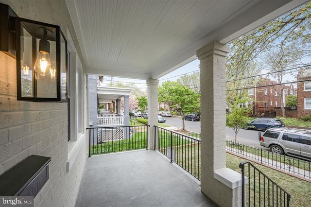 512 PEABODY ST NW, Washington, DC 20011