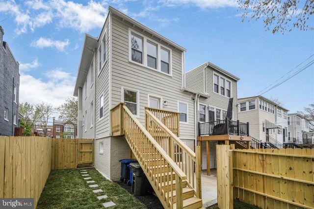 512 PEABODY ST NW, Washington, DC 20011