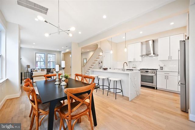 512 PEABODY ST NW, Washington, DC 20011