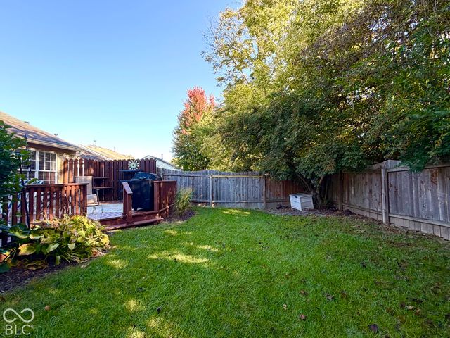 11076 Oakridge Drive, Fishers, IN 46038