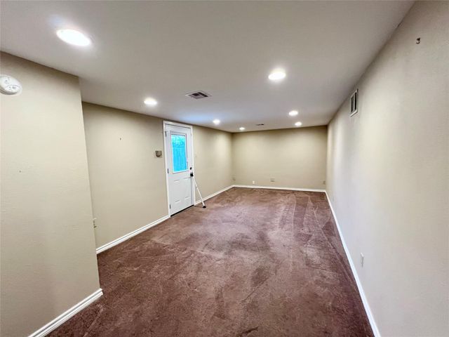 2814 12th Avenue N, Texas City, TX 77590