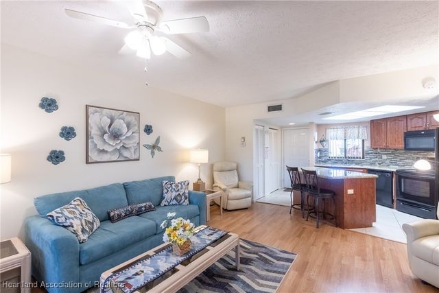 4985 Casablanca Circle N J5, Sebring, FL 33870