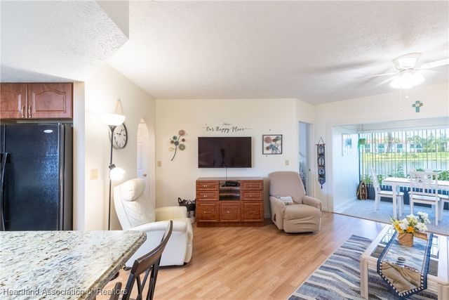 4985 Casablanca Circle N J5, Sebring, FL 33870