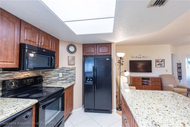 4985 Casablanca Circle N J5, Sebring, FL 33870