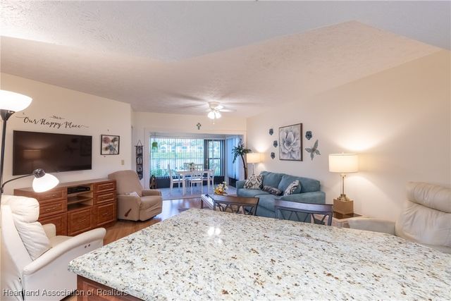 4985 Casablanca Circle N J5, Sebring, FL 33870