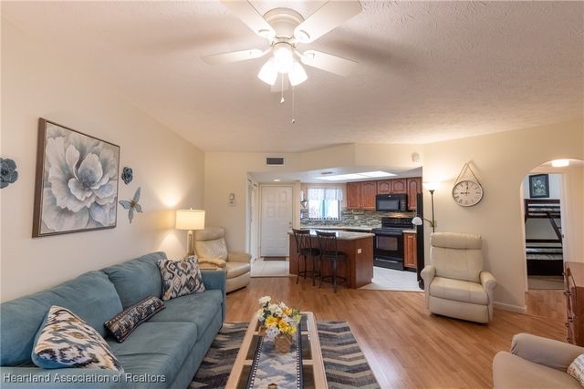 4985 Casablanca Circle N J5, Sebring, FL 33870