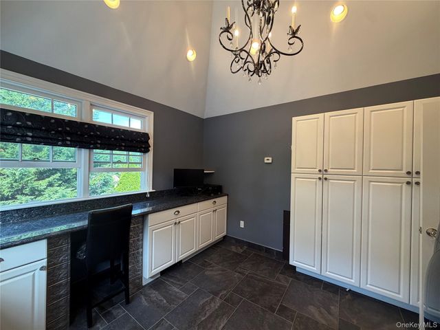 24 Arlington Avenue, Smithtown, NY 11780