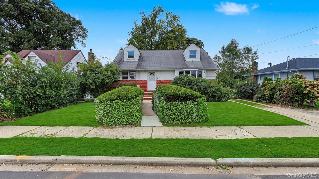 702 Partridge Avenue, West Hempstead, NY 11552