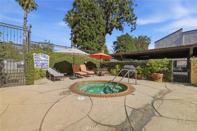 5257 Radford Avenue 212, Valley Village, CA 91607