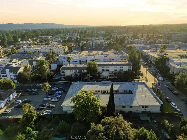 5257 Radford Avenue 212, Valley Village, CA 91607