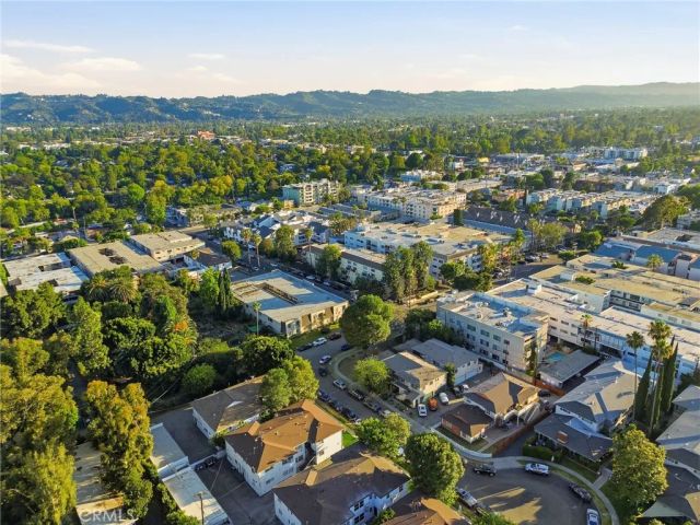 5257 Radford Avenue 212, Valley Village, CA 91607