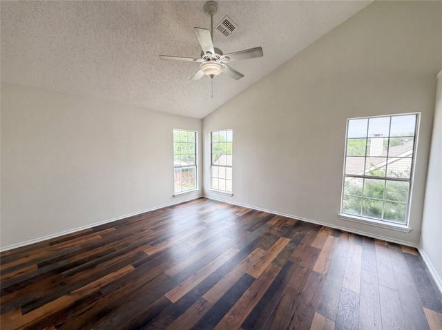 1213 Cardigan Street, Garland, TX 75040